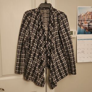 Kut from the Kloth Black and White Patterned Open Cardigan